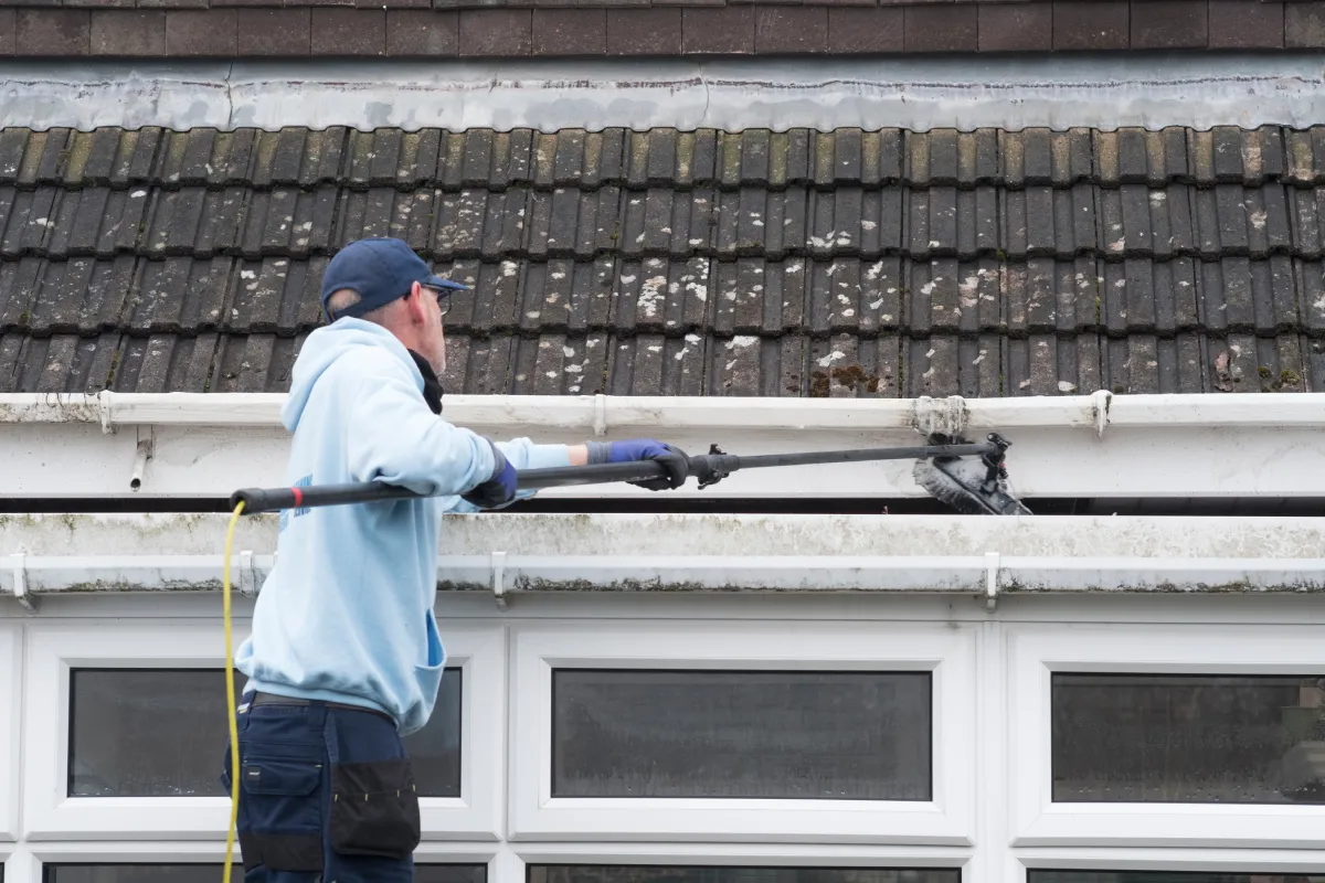 guttering cleaning
